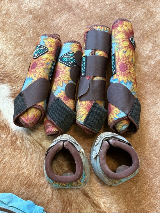 pro choice Other - Sunflower Print Horse Boot and Bell Boots Set in Yellow & Blue